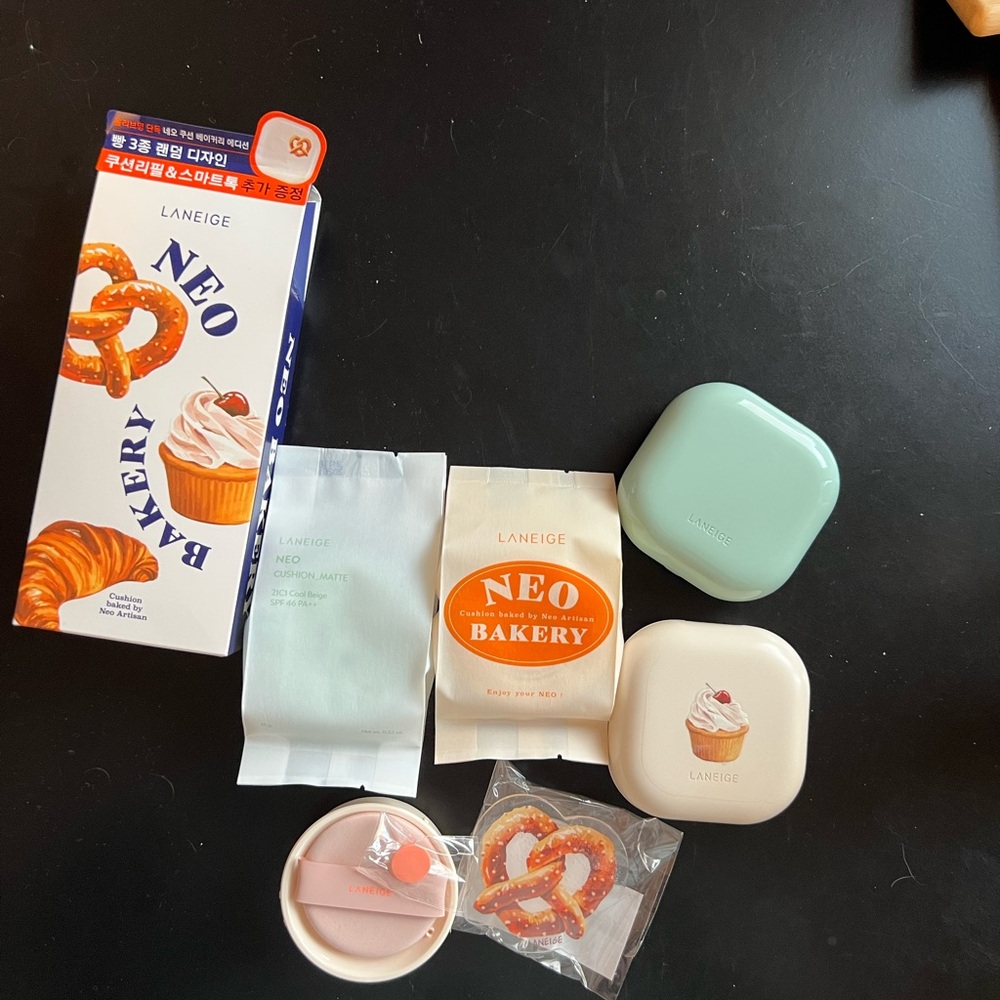 Laneige Neo Bakery Party Set - Mint and White